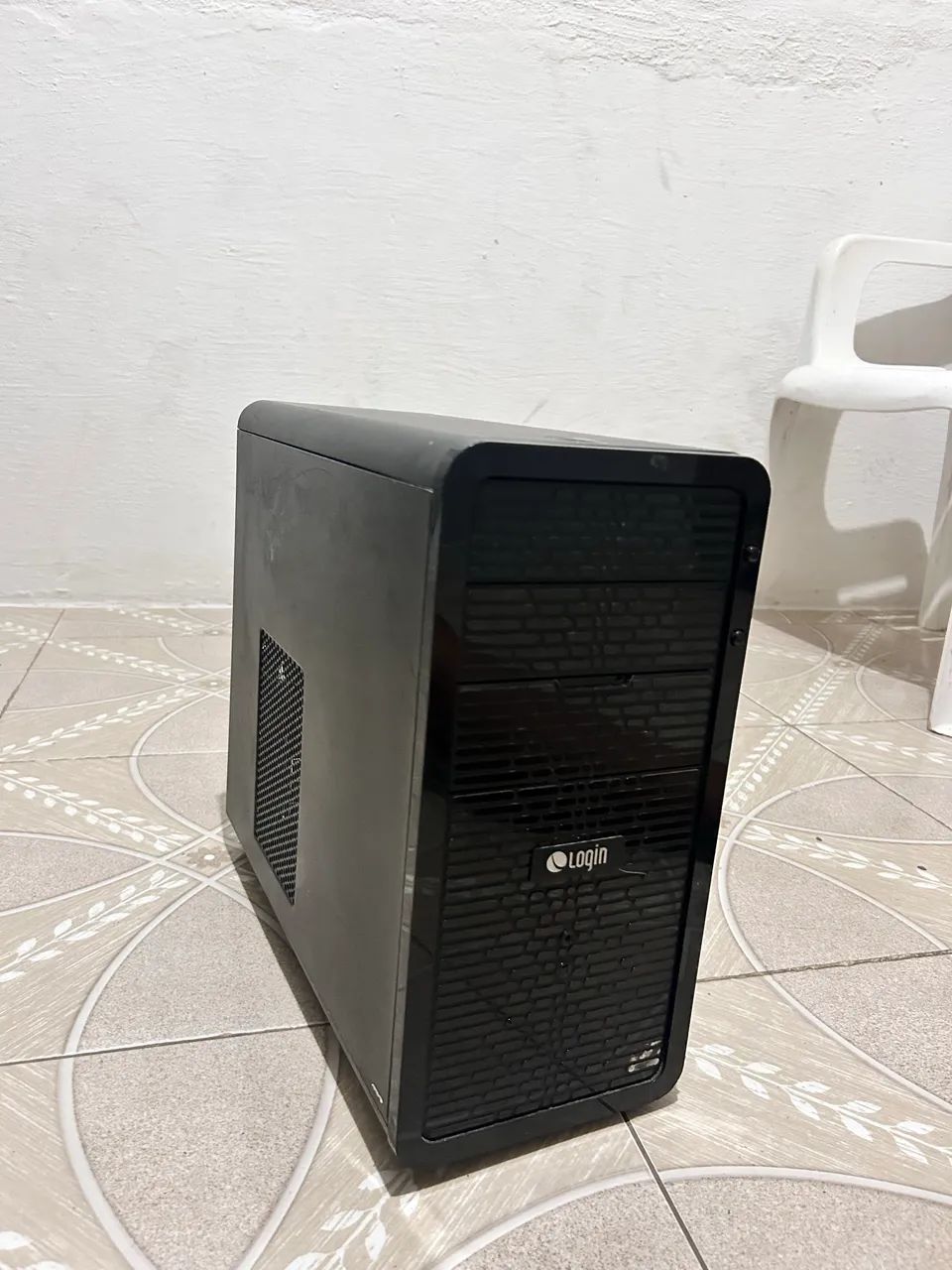 Complete computer with accessories (description)64396503703170123