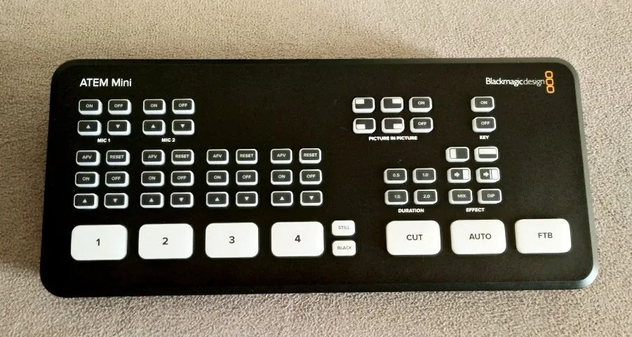 Blackmagic Atem Mini Live Stream Switcher HDMI Mesa Corte Video - Foto 3