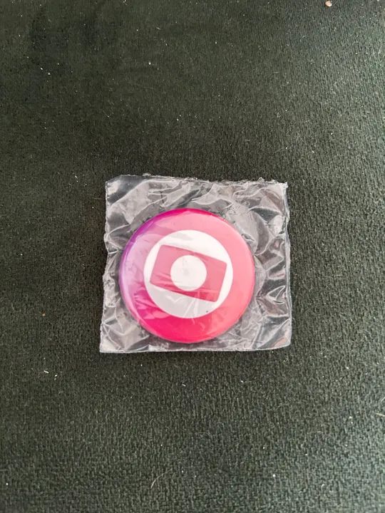 Official TV Globo Brooch (Rare and Exclusive)