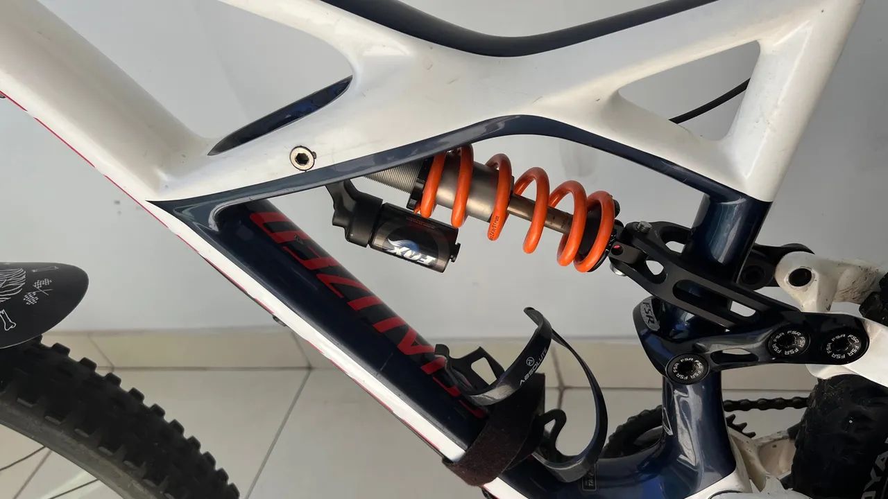 Vendo SPECIALIZED ENDURO FSR EXPERT CARBON 650B 2016 TAM M SEMINOVA - Foto 2