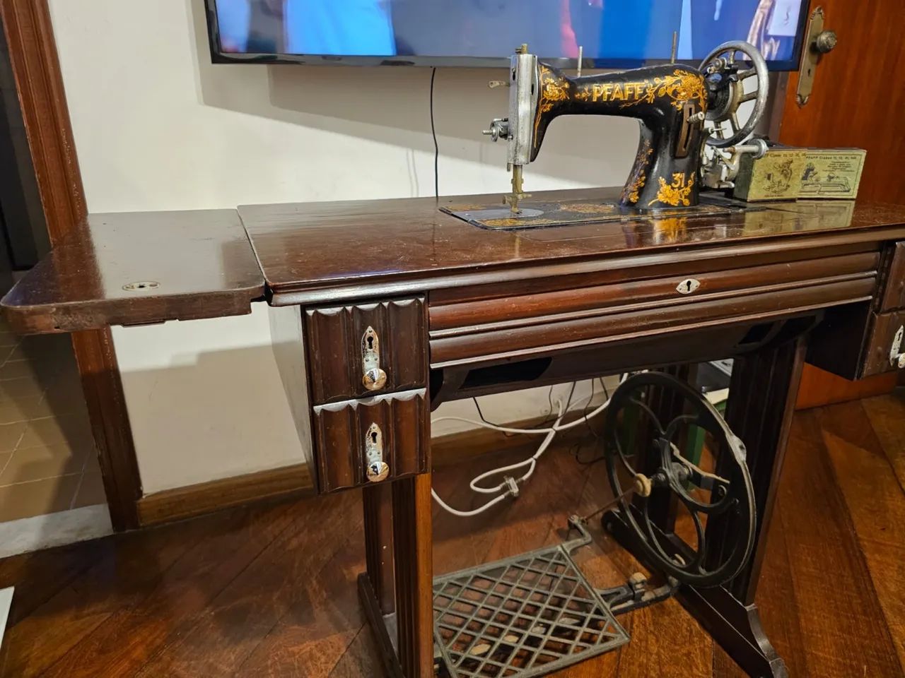 Máquina de costura Pfaff64304356712705121