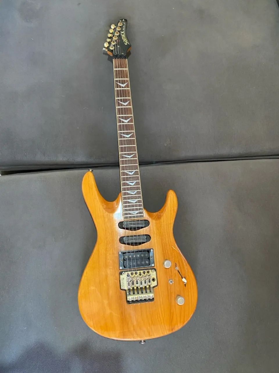 Guitarra Samick (Koreana) - Artist series