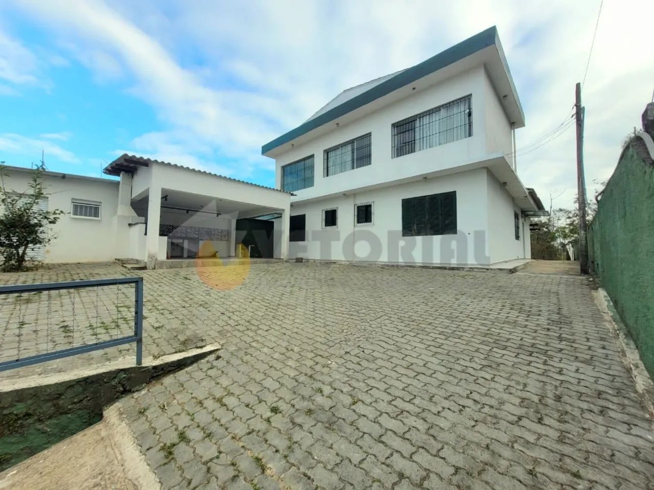 Sobrado com 4 dormitórios à venda, 289 m² por R$ 900.000,00 - Massaguaçu - Caraguatatuba/S