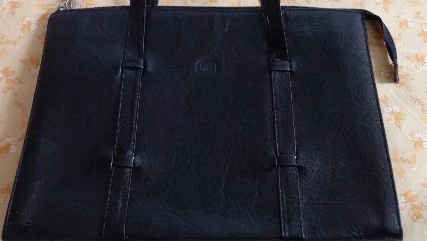 Bolsa de Couro GM. Excelente estado. Sem dano. Retirada em Taubaté. - Foto 4