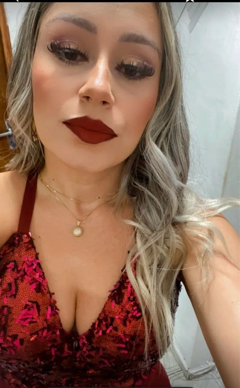 Vestido longo vermelho com brilho - Foto 2