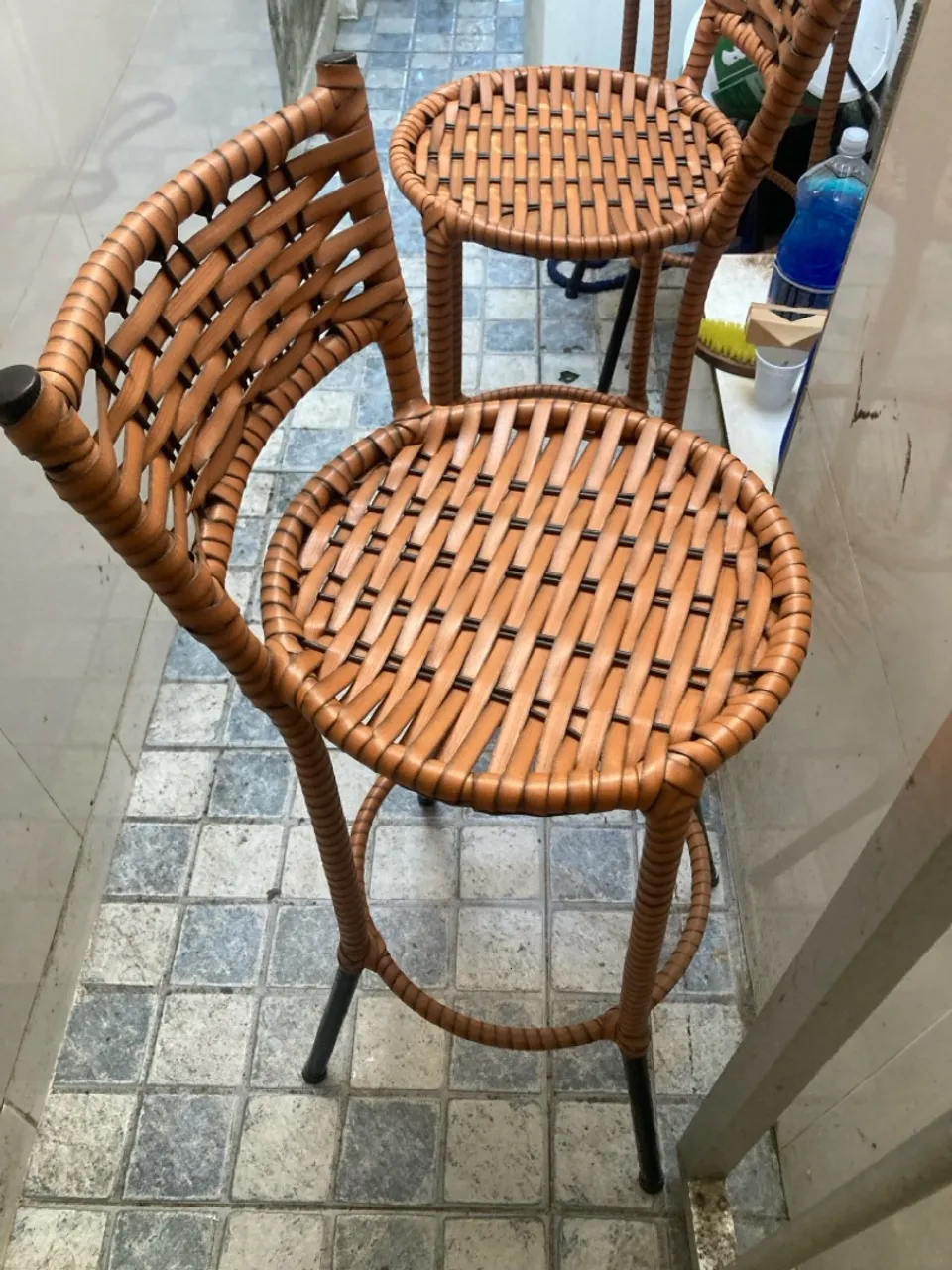 Mesa e cadeiras