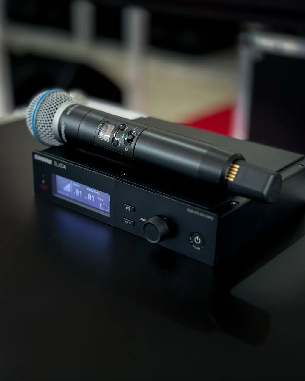 Sistema Digital Sem Fio Profissional Microfone SLXD24 BETA 58A 