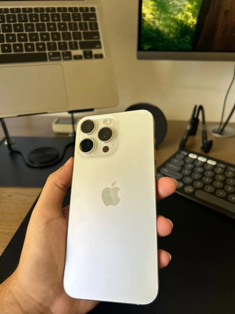 IPHONE 15 PRO MAX SEMINOVO