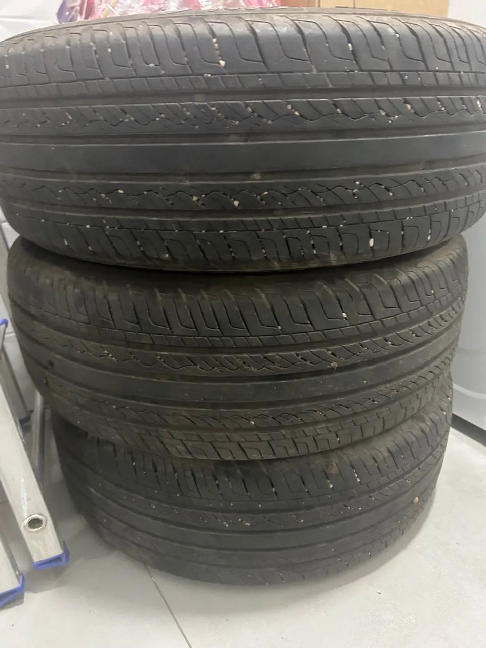Pneu 195/55/16 giti comfort usados
