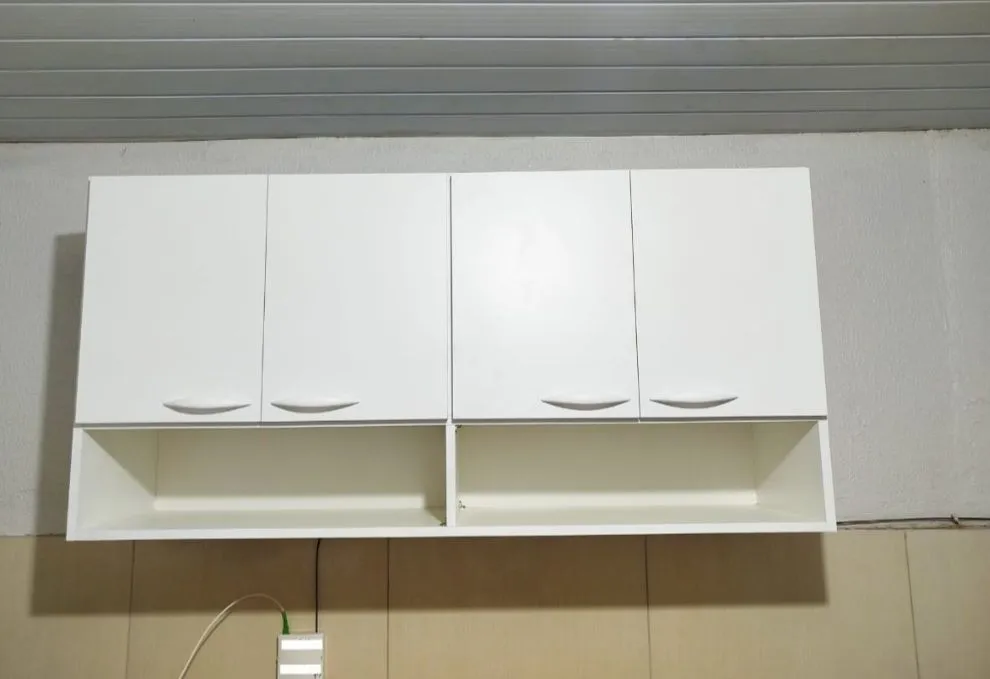 Armário de cozinha branco em mdf