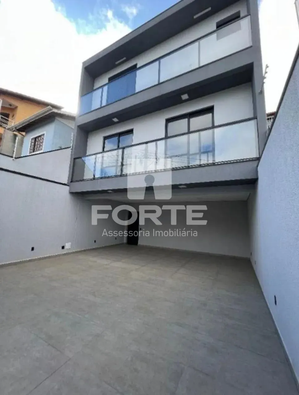 MOGI DAS CRUZES - Casa Padrão - JARDIM NATHALIE