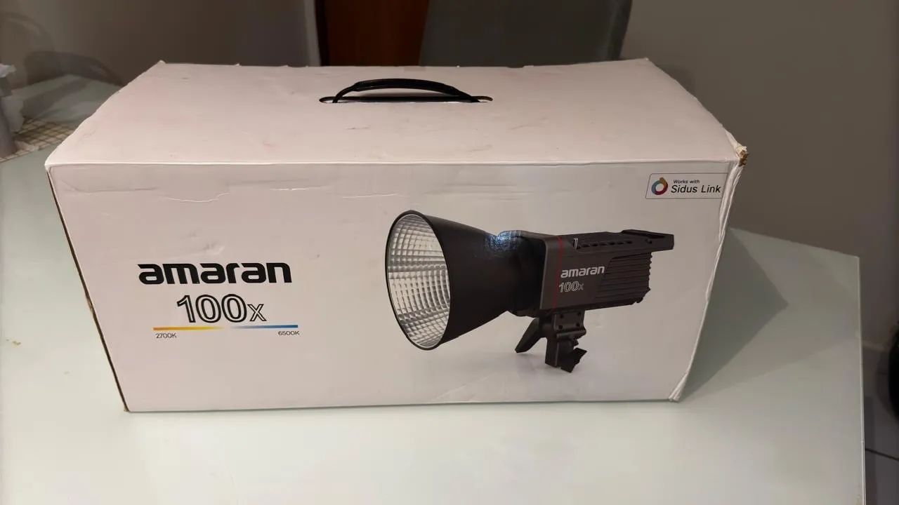 Amaran 100x - Iluminação Profissional para Filmagens