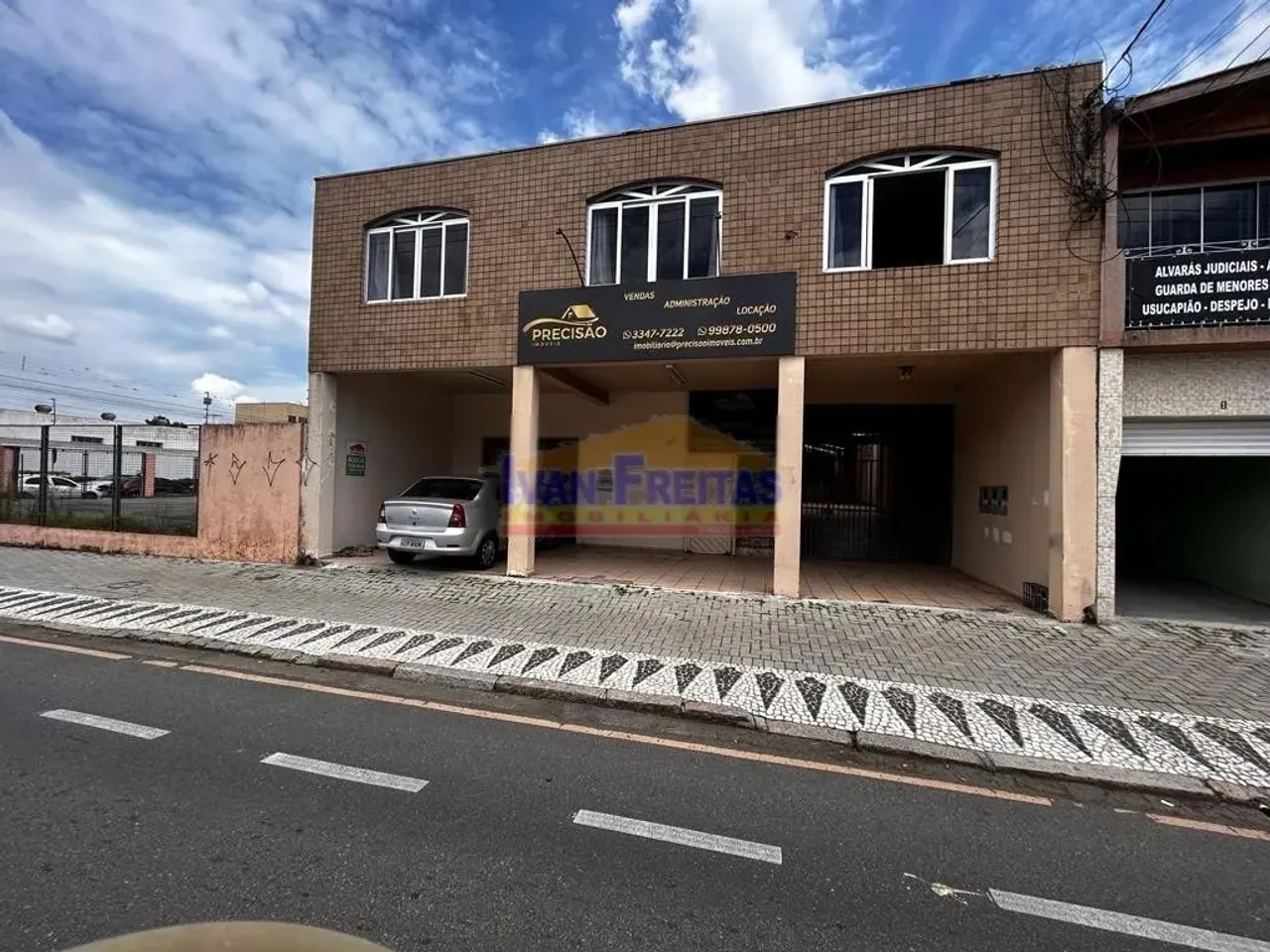 Loja para alugar por R$ 2900.00, 60.00 m2 - CAPAO RASO - CURITIBA/PR