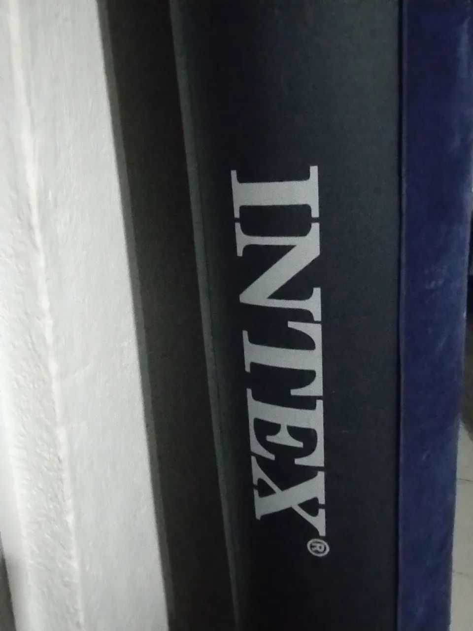 Colchão inflável Intex solteiro com bomba  - Foto 4