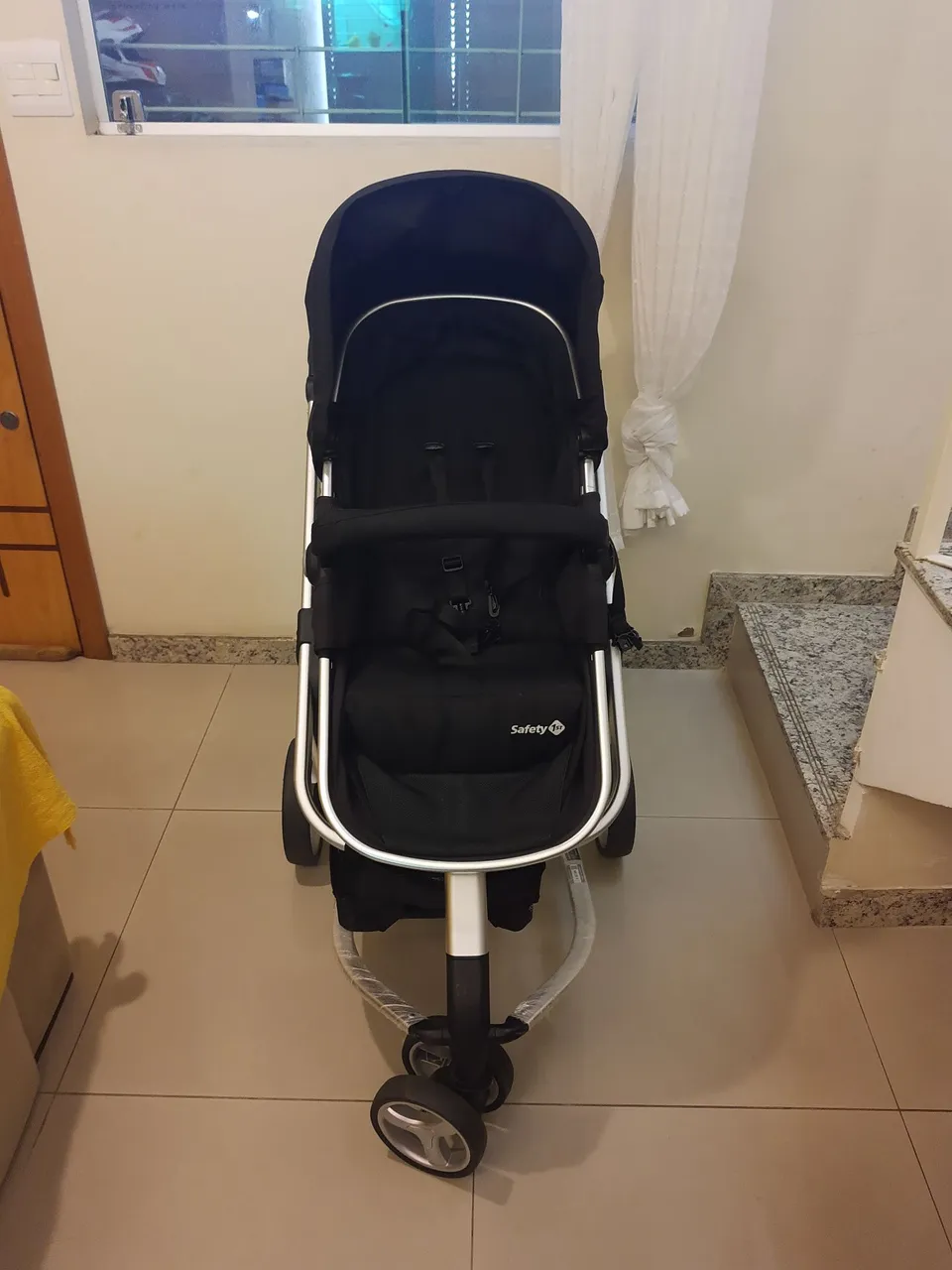 Carrinho de Bebê Safety 1st