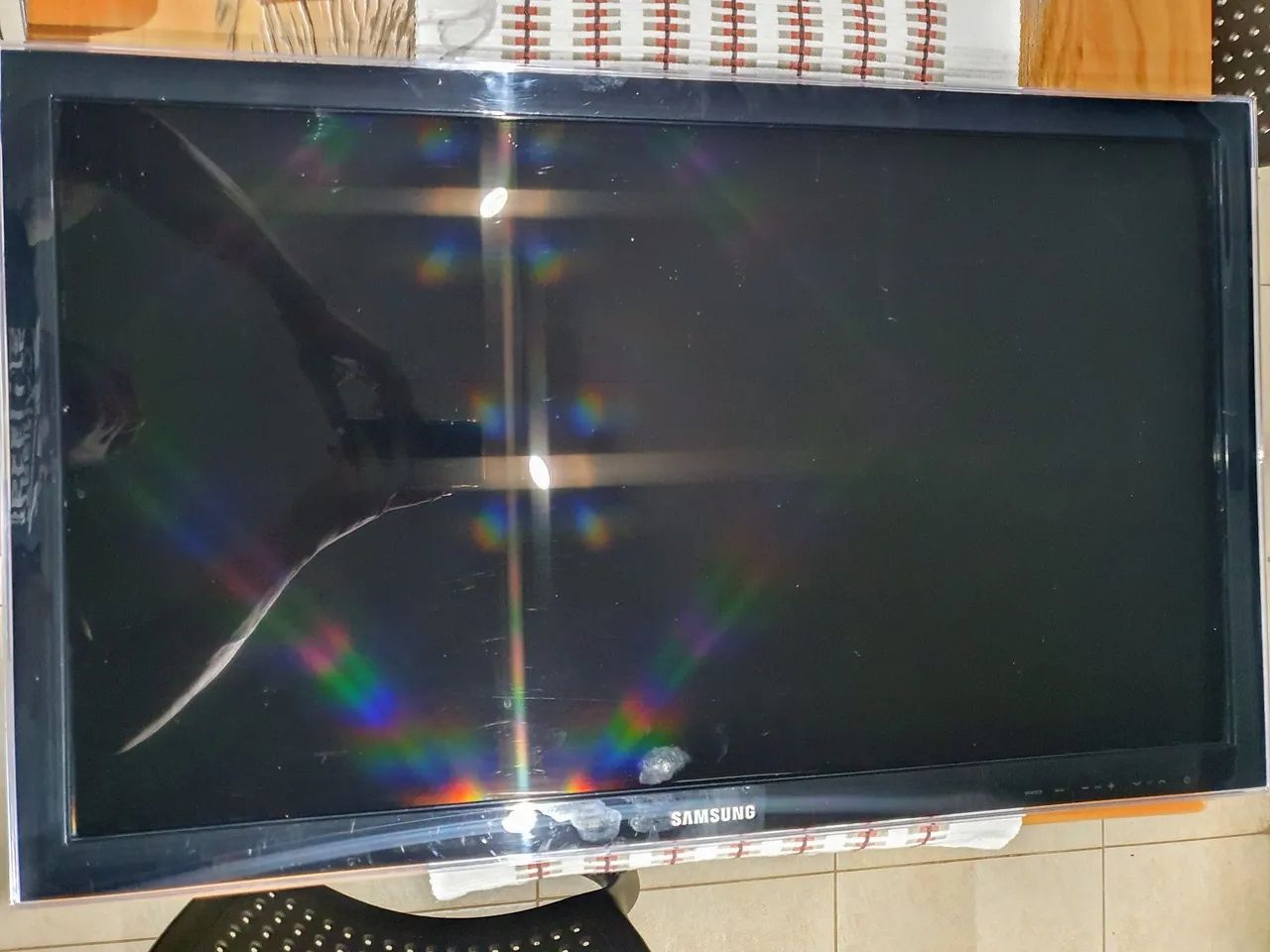 TV LED 32" Samsung Série 5 Full HD 4 HDMI UN32D5000PG