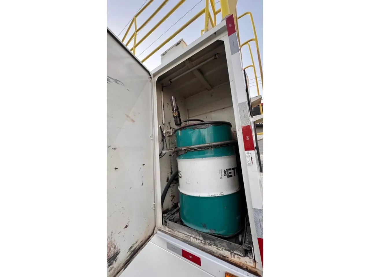 Volkswagen 17.220 2009 - Foto 13