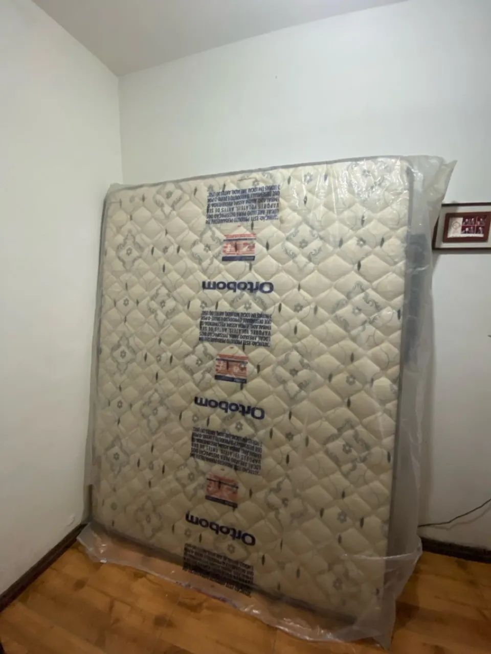 Colchão Ortobom cama box seminovo