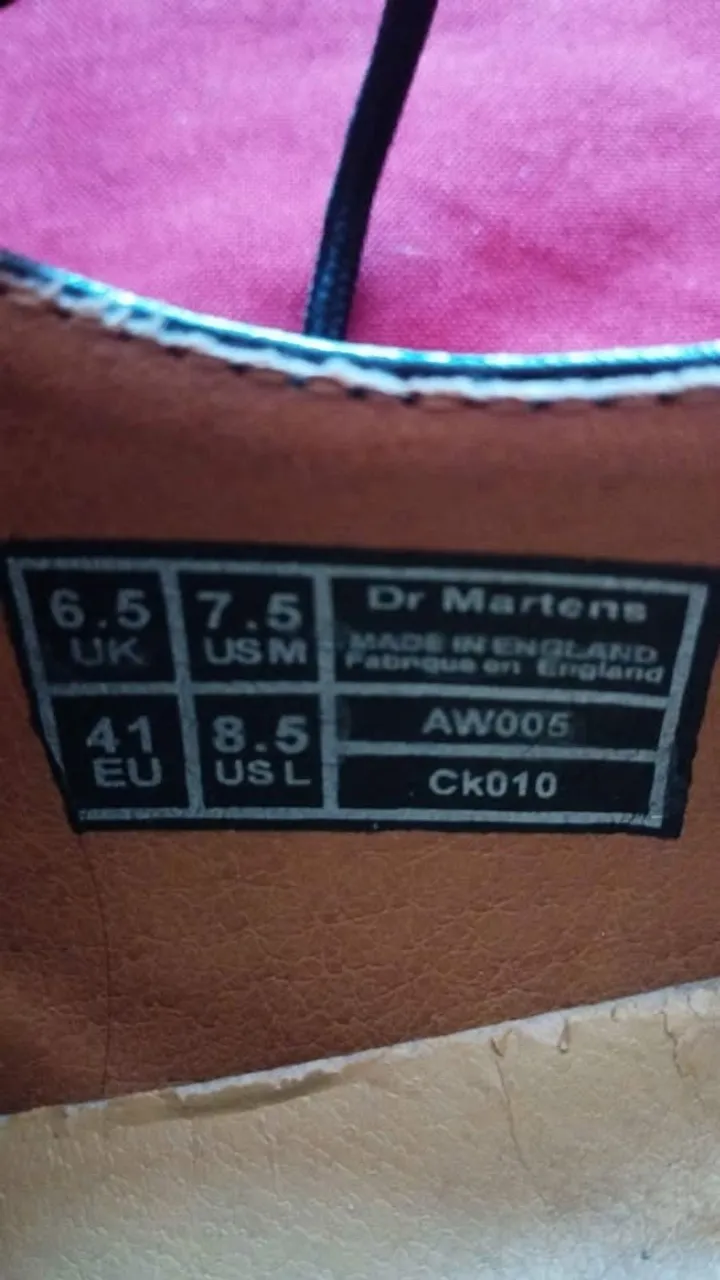 sapato dr.martens/doc