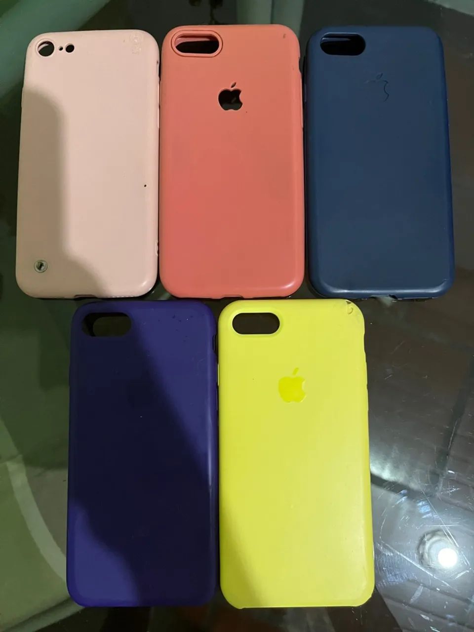 Vendo essas Capinhas para iPhone 8 (usadas). - Foto 3