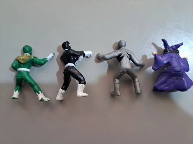 4 bonecos power rangers kinder ovo - Foto 4