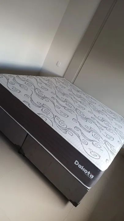 Cama Box de Queen com colchão - Foto 2