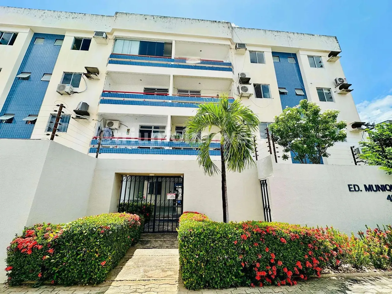 Apartamento com 4 quartos a venda no Bairro Campestre TR216942 THE -1V6QTB6