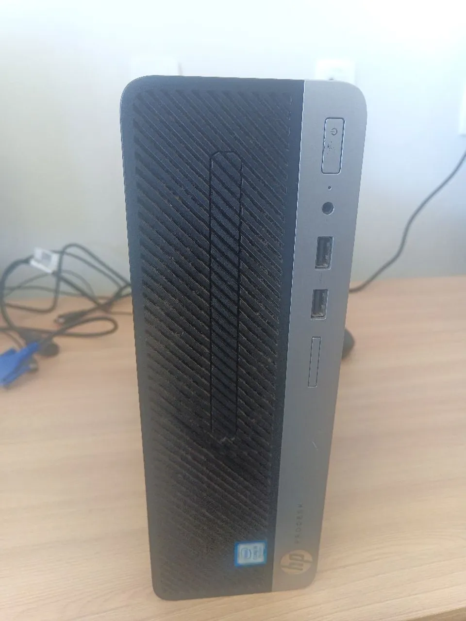 Computador HP Desktop Slim i5 sétima geração SSD 256gb 8gb memória