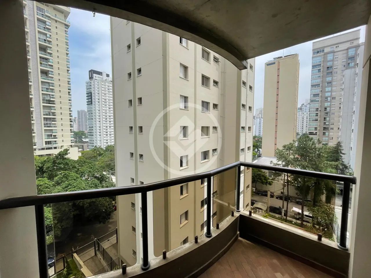 Vendo Apartamento no Campo Belo, 178 m², 3 Suítes, 5 Banheiros, 3 Vagas de Garagem com Dep - Foto 4