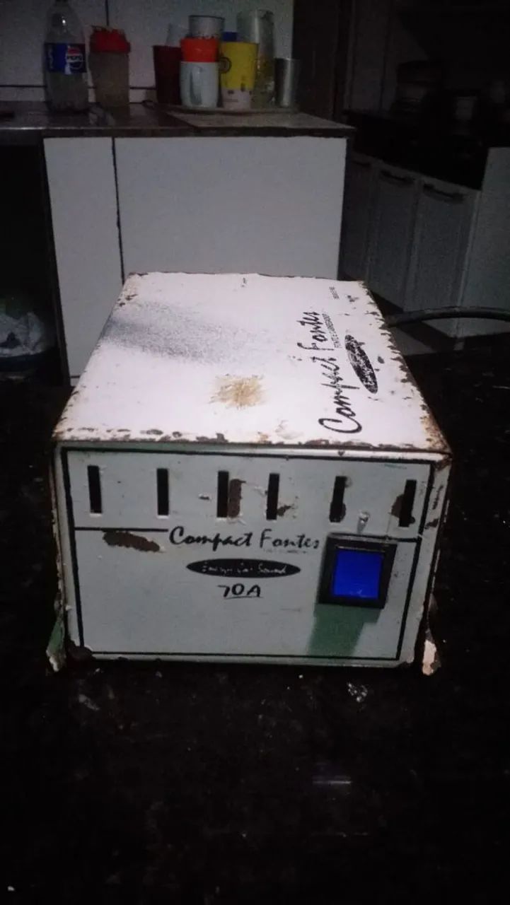 Fonte Compacta 70A para Equipamentos de Som para som de carro e caixa Bob 