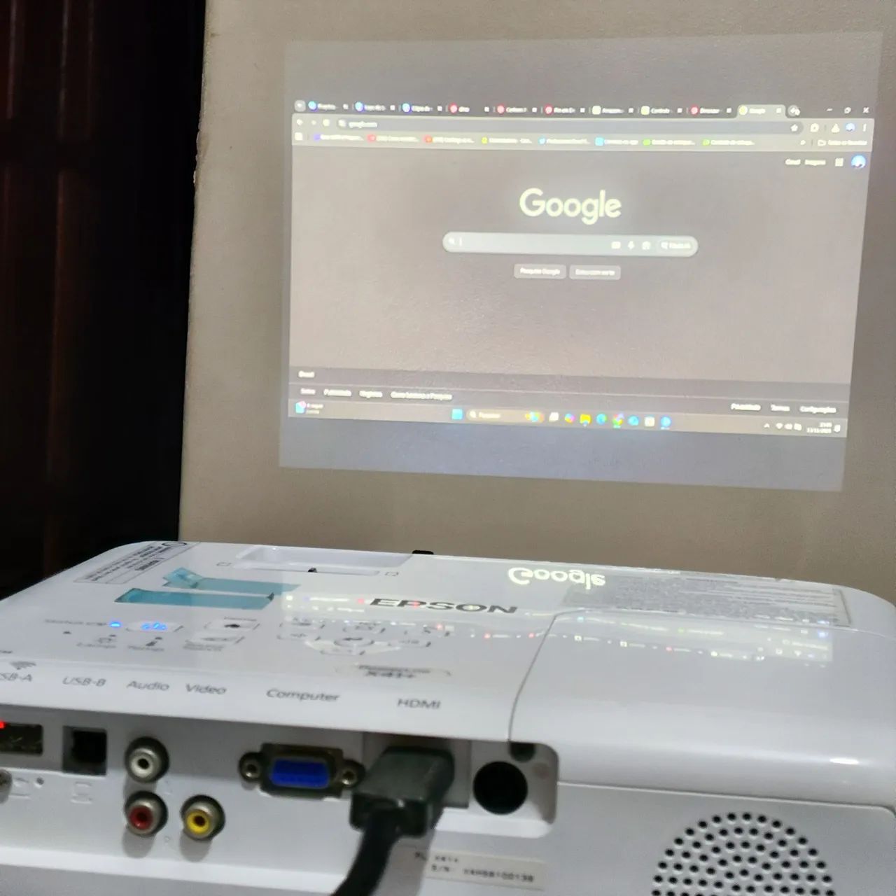 Epson Projector64396663730177125