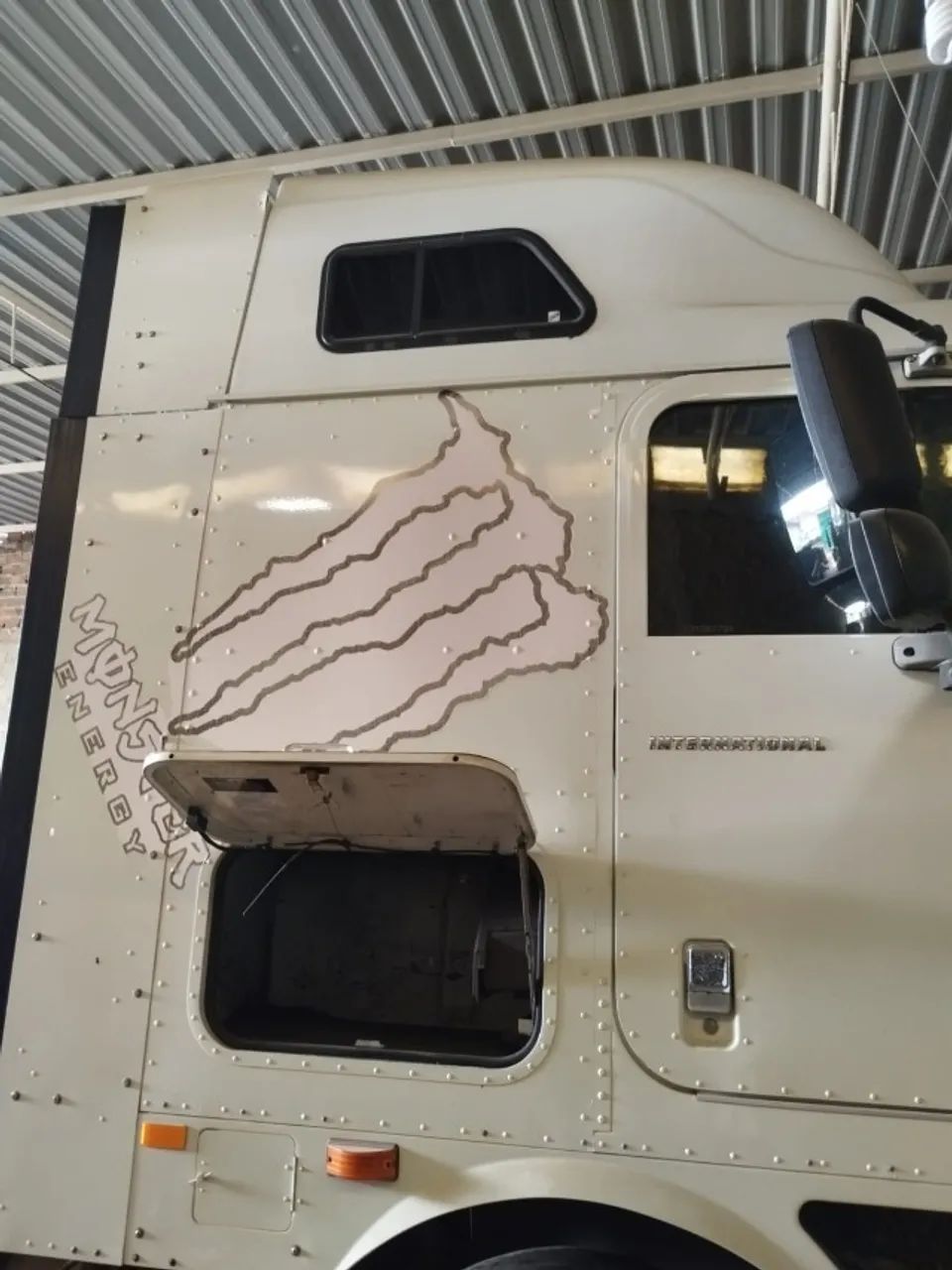 SUCATA DE CAMINHAO INTERNACIONAL 9800 - Foto 3