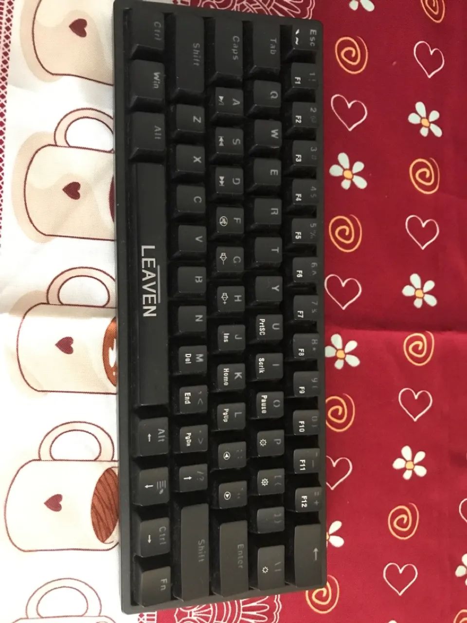 Teclado Mecânico 60% LEAVEN - Perfeito para Gamers