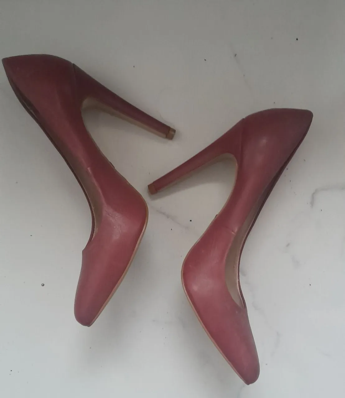 Sapatos de Salto Rosa Elegantes