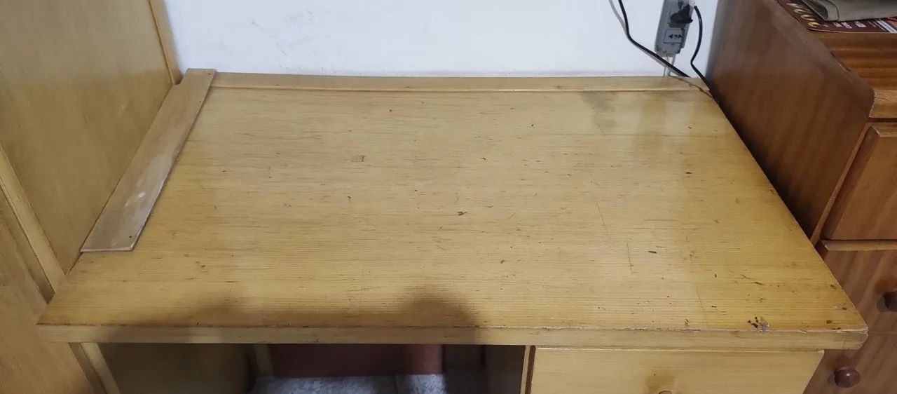 Mesa de Escritório em Madeira Maciça - Foto 2