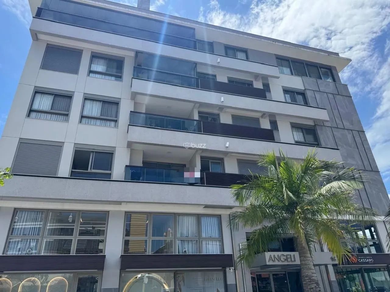 Apartamento com 3 suítes a venda em Jurerê Internacional!!