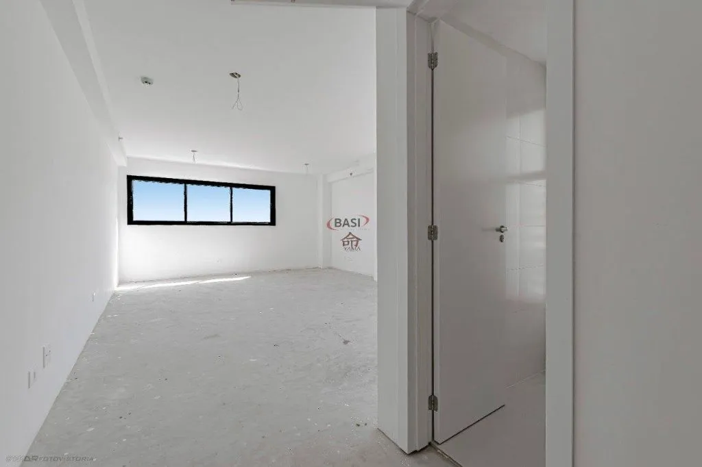 SALA COMERCIAL Á VENDA NO BAIRRO BOA VISTA - DIVISA COM CABRAL