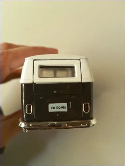 Carro Colecionável / Miniatura - Volkswagen Kombi (Novo - Original) - Foto 5