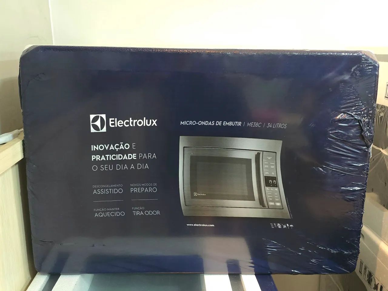 Micro-ondas Embutir Electrolux 34 Litros Cinza Touch 127V - Foto 3