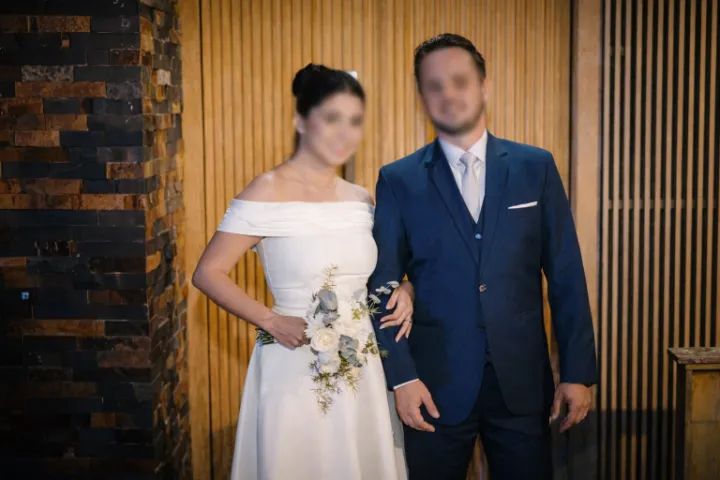 Vestido de Noiva em Zibeline. Elegante e Sofisticado