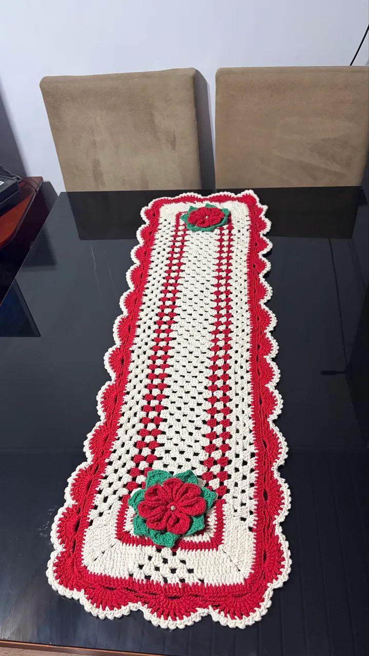 Trilho de Mesa de Crochê