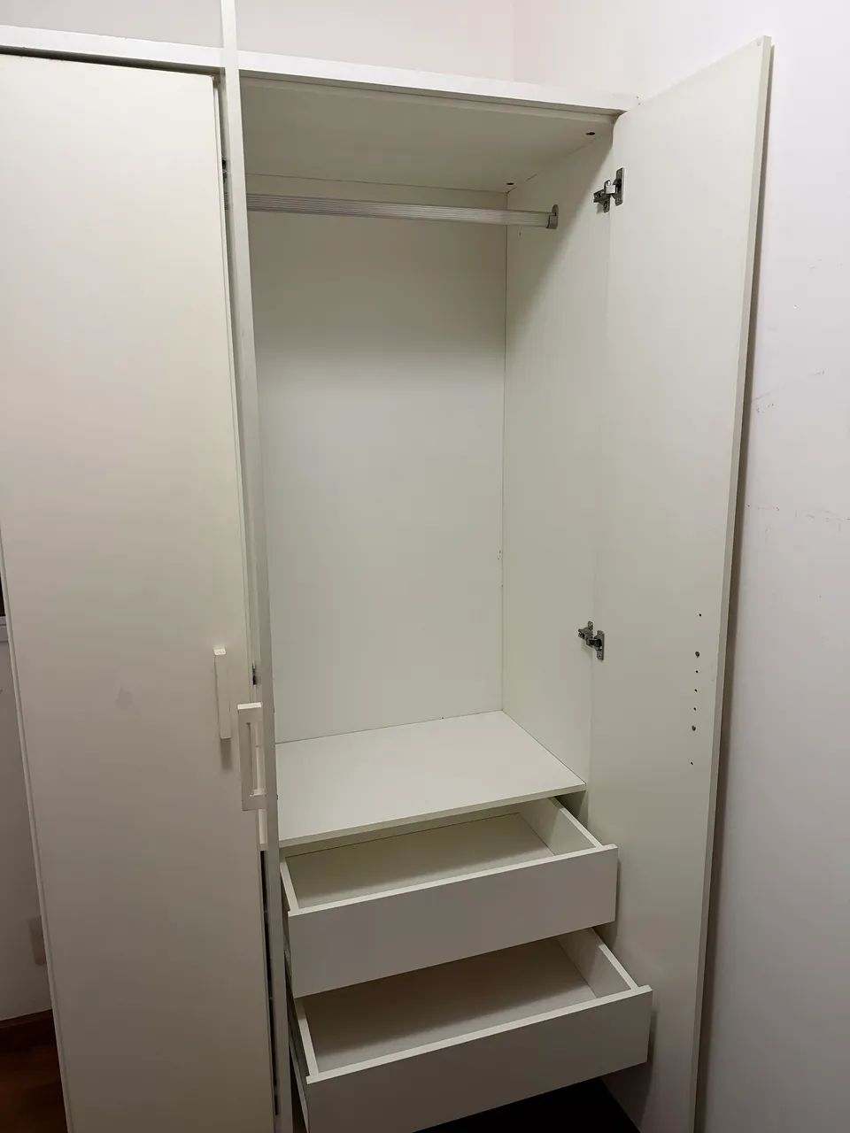 Guarda-Roupa Branco 3 portas + 2 Gavetas - Foto 2