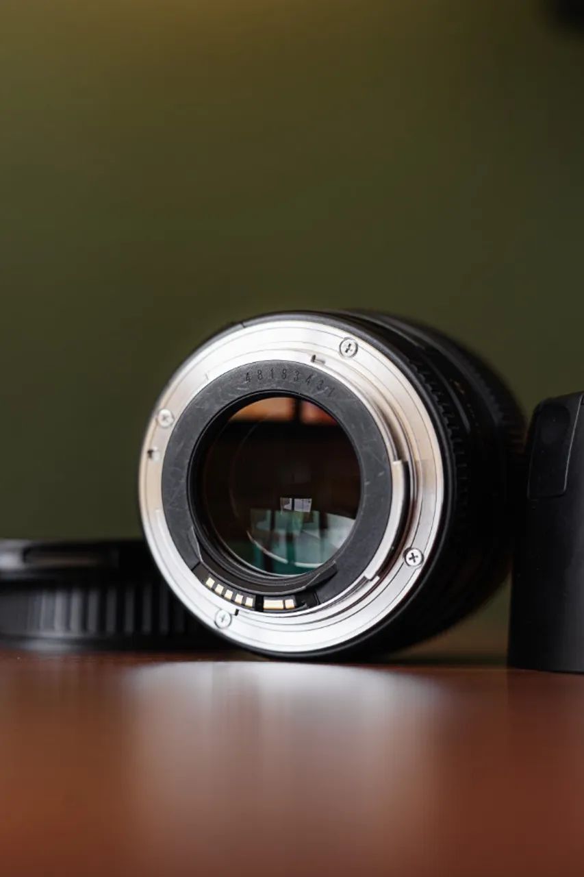  Lente Canon EF 85mm f/1.8 USM - Foto 2