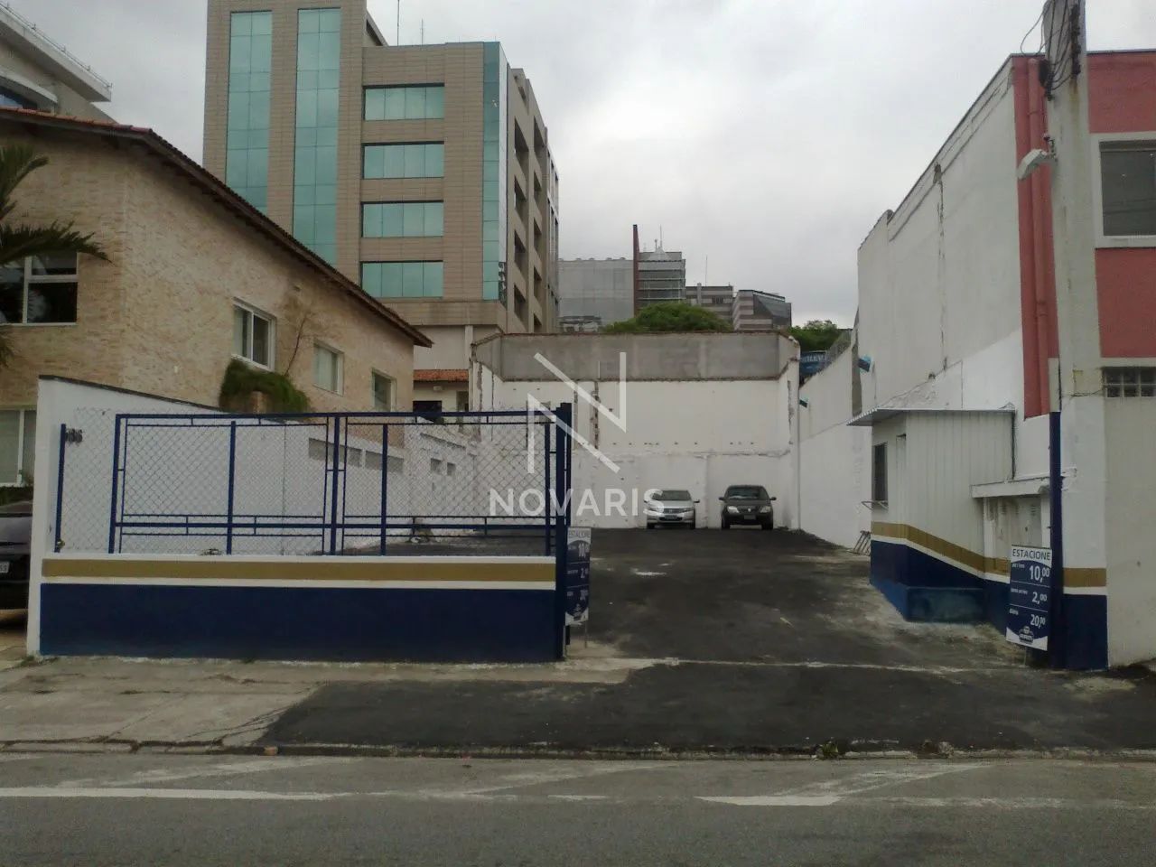 Área / Terreno com 330m² - Jardim Paulista