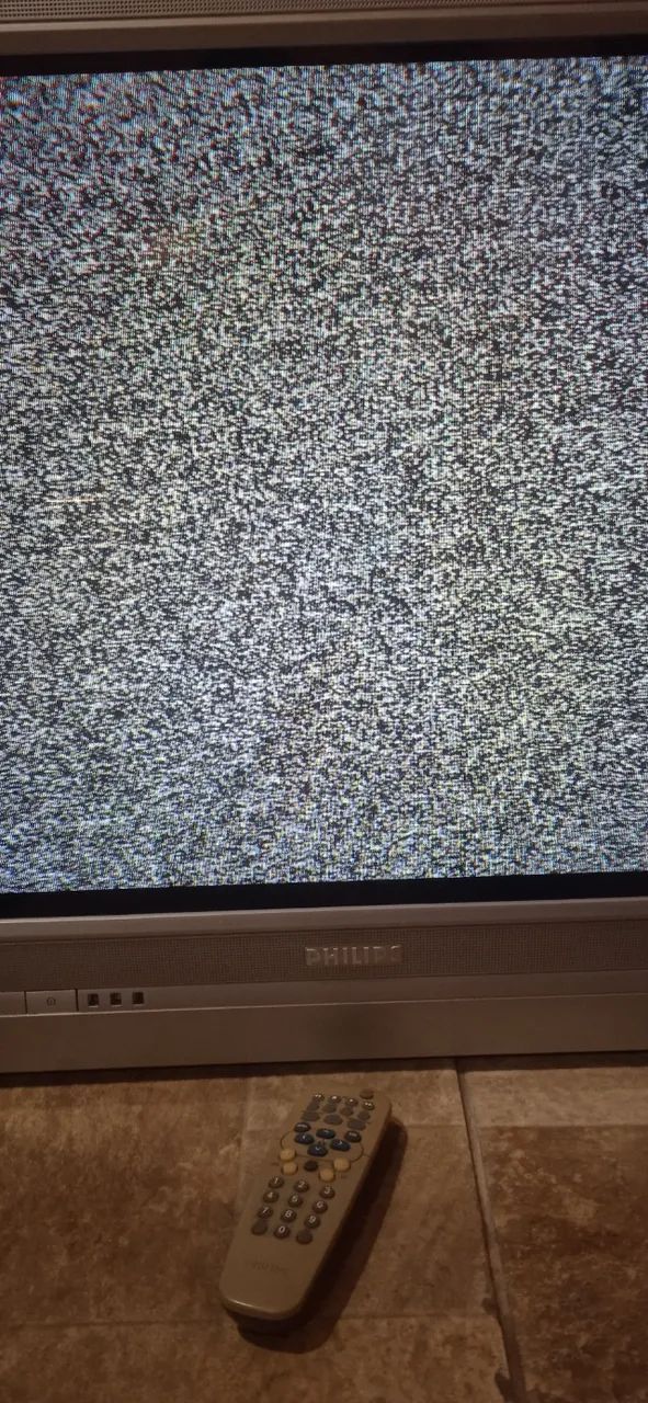 Tv de tubo plilhips 29 polegadas impecável tv tá linda com controle  - Foto 5