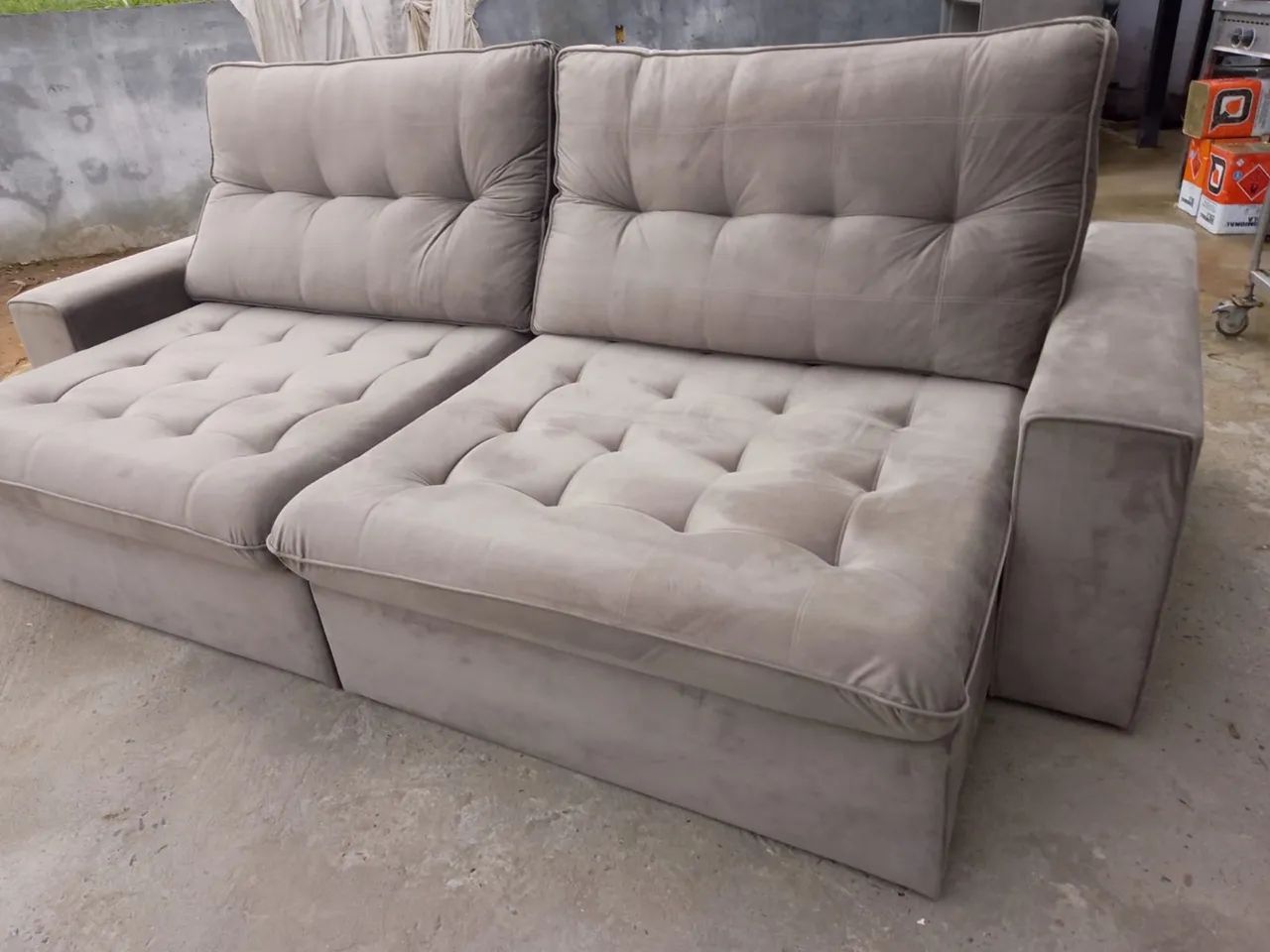 Sofa retratil bege escuro 2,50m novo !! - Foto 4