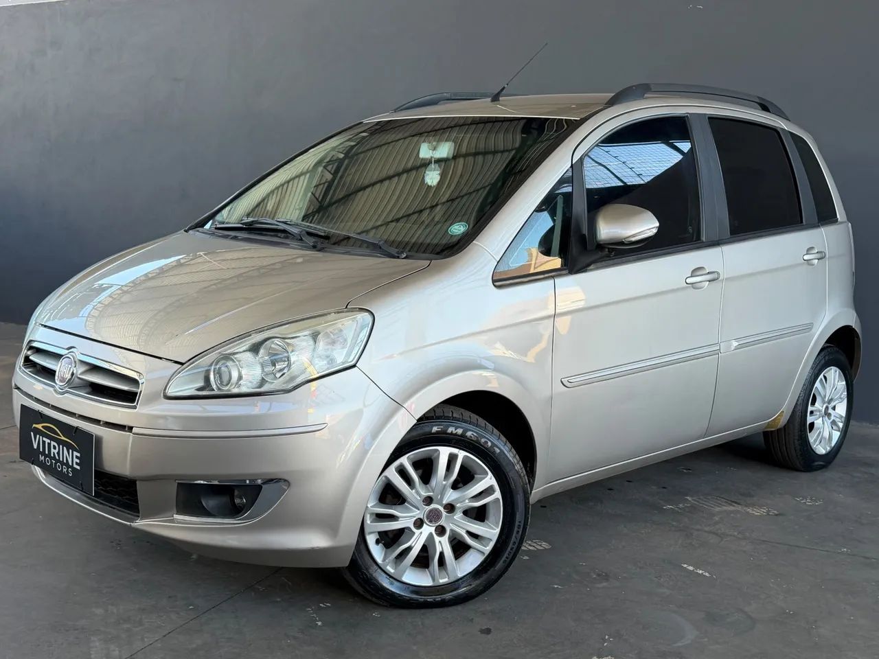 Fiat Idea Attractive 1.4 Fire Flex 8V 5P 2014 - Foto 3
