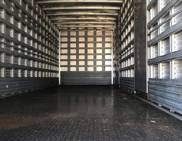 Volkswagen 24280 Baú 2016 - Foto 4