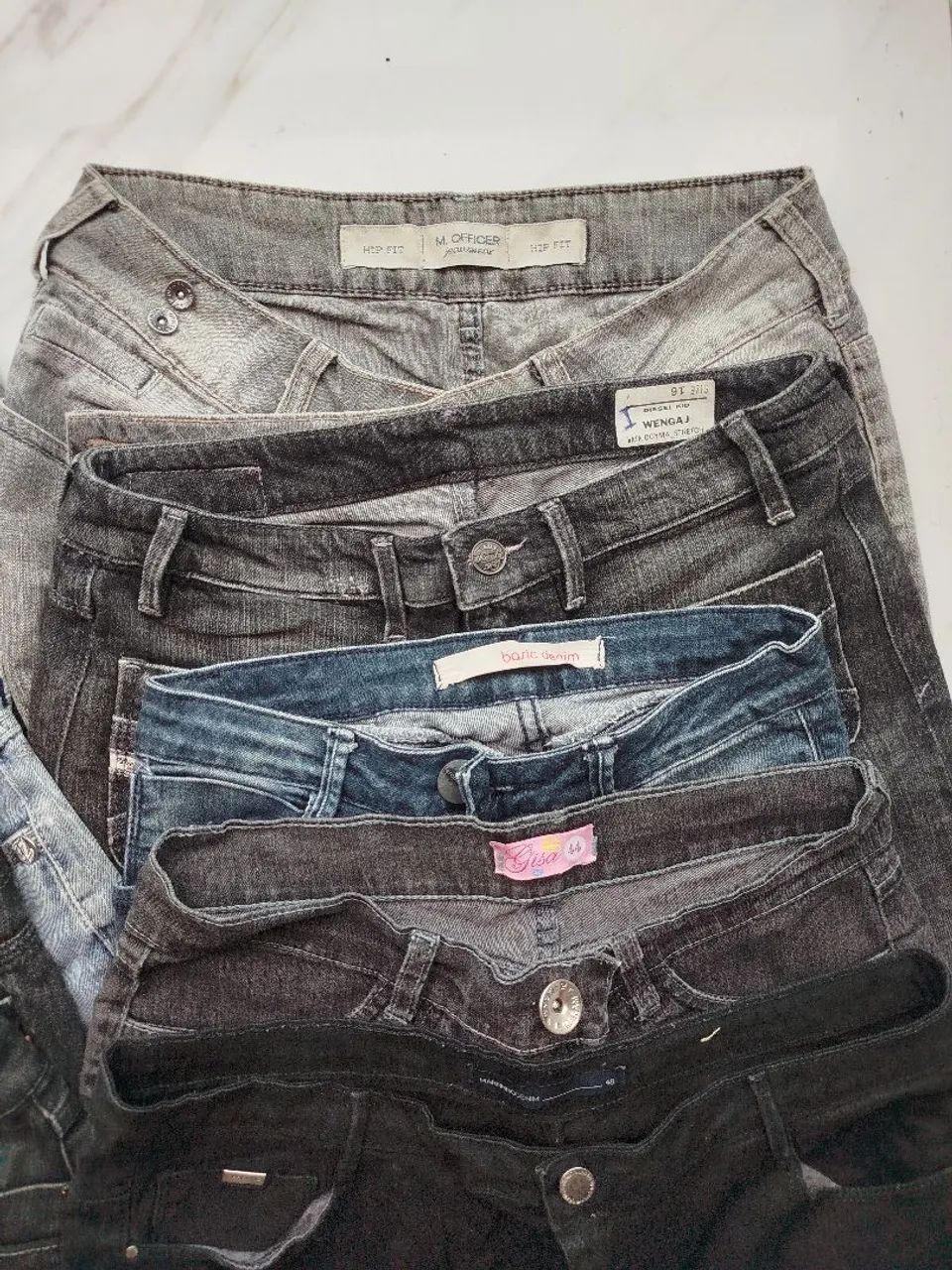 10 calças e 2 bermudas jeans sortidas - Foto 3