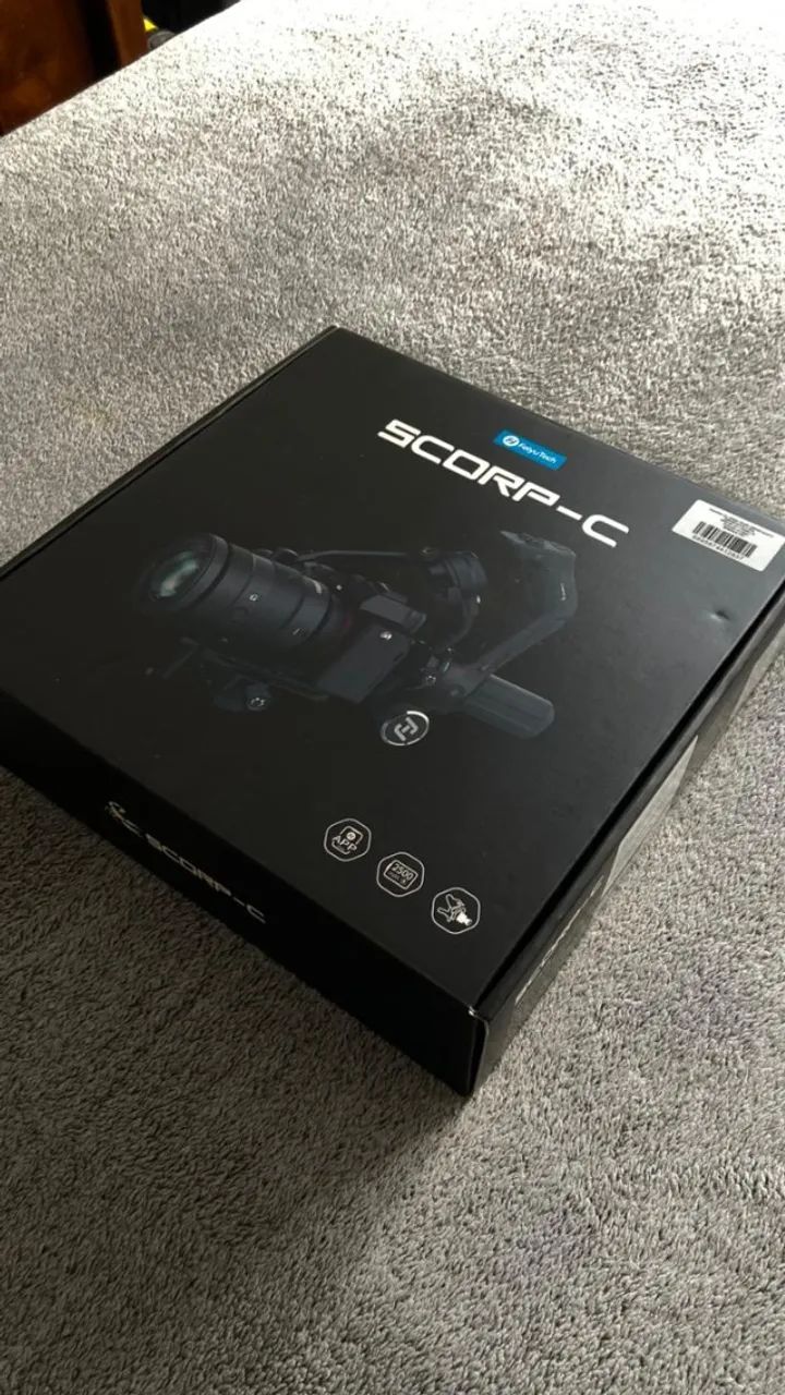 Estabilizador Gimbal Para Câmera Preto Feiyutech Scorp-c  Preto - Foto 4